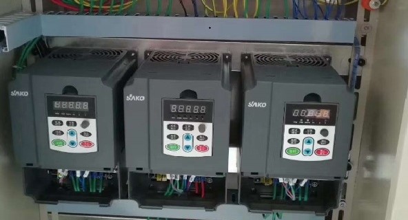 “三科變頻器”